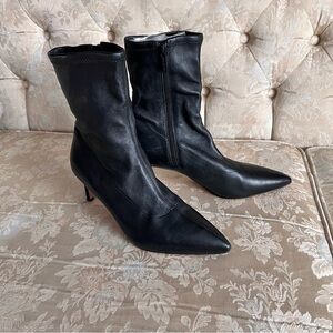 Veronica Beard EUC Lexi Stiletto heel Sock Boots pointed toe black soft leather